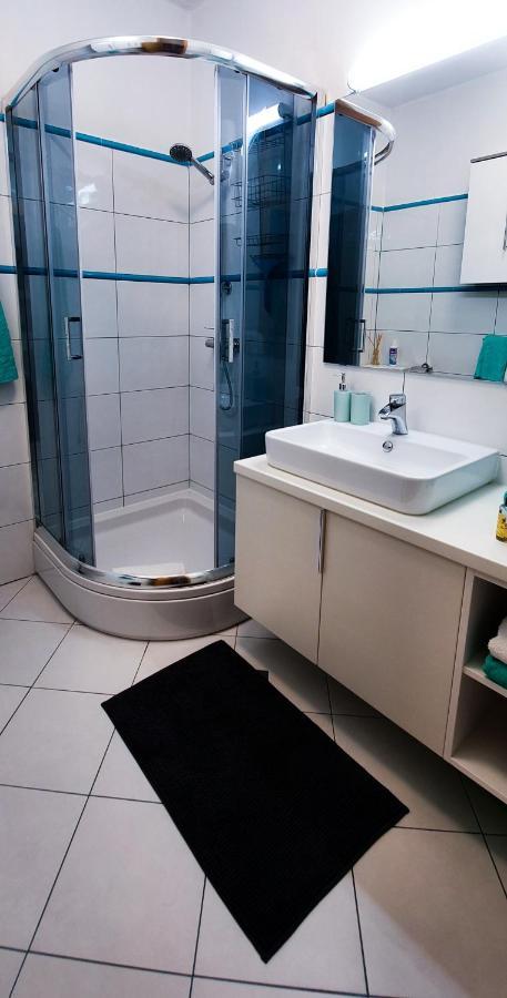 Radenka Zafron Apartment Vodice Bagian luar foto
