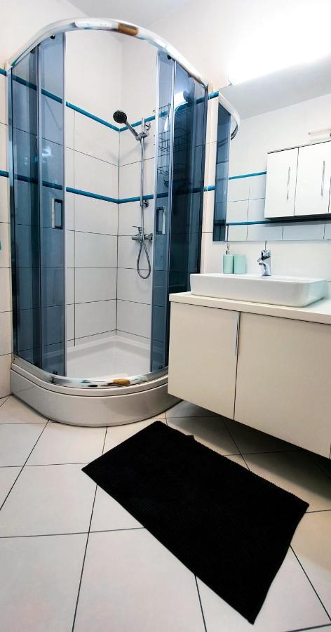 Radenka Zafron Apartment Vodice Bagian luar foto