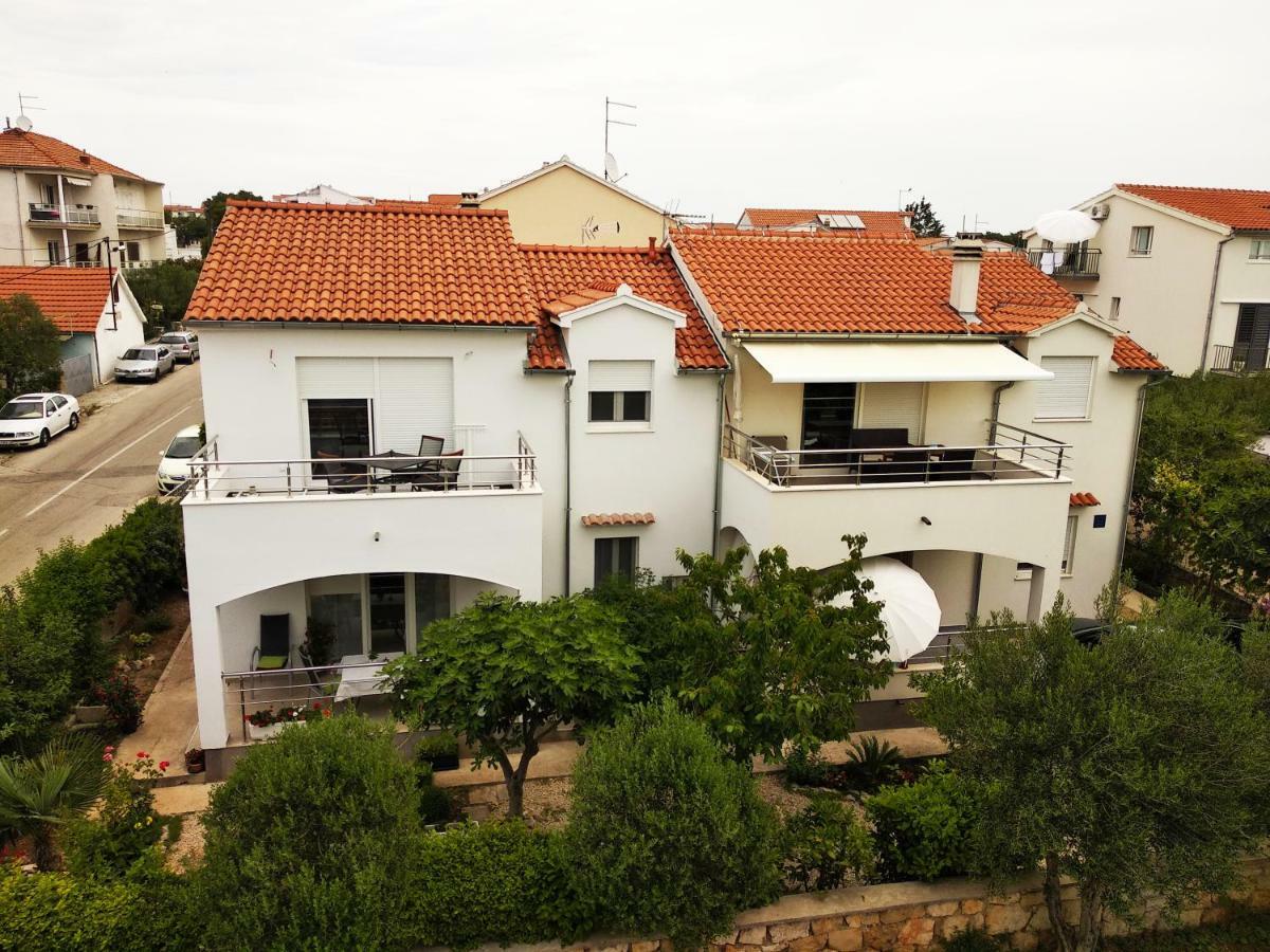 Radenka Zafron Apartment Vodice Bagian luar foto